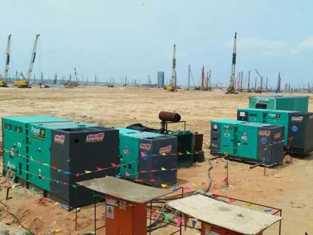 南川柴油发电机组干式空气滤清器的维护成本高吗？