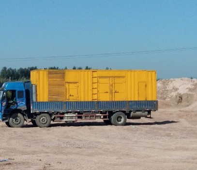 南川海拔3000m以上地区的变压器外绝缘距离应如何确定？